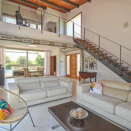 Caleu Holiday home